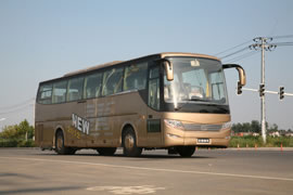 Пассажирский междугородный автобус HFF6121K40Q